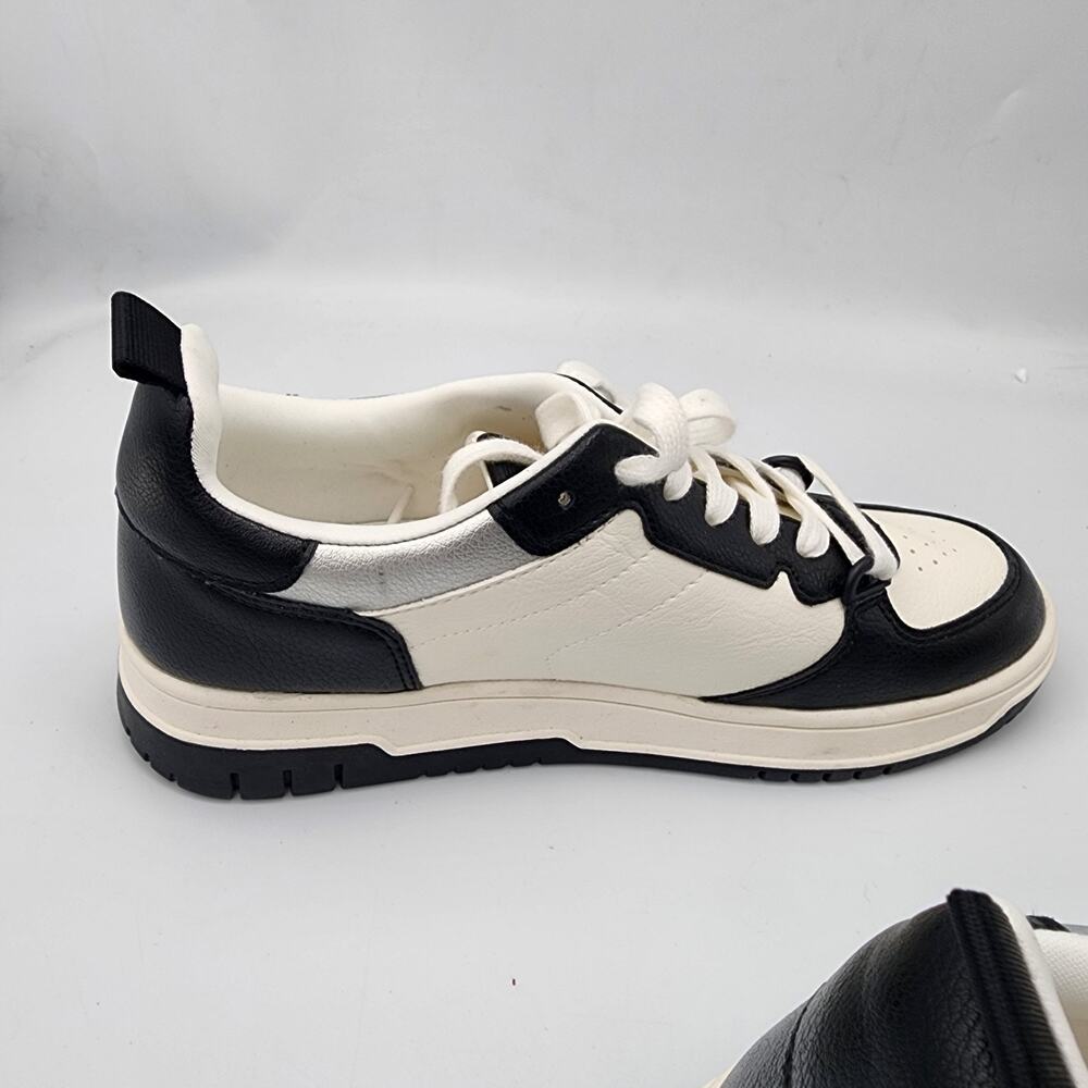 No Boundaries Womens Lace Up White w/Black Trim Comfort Court Sneaker Size 7.5 N - Picture 5 of 12
